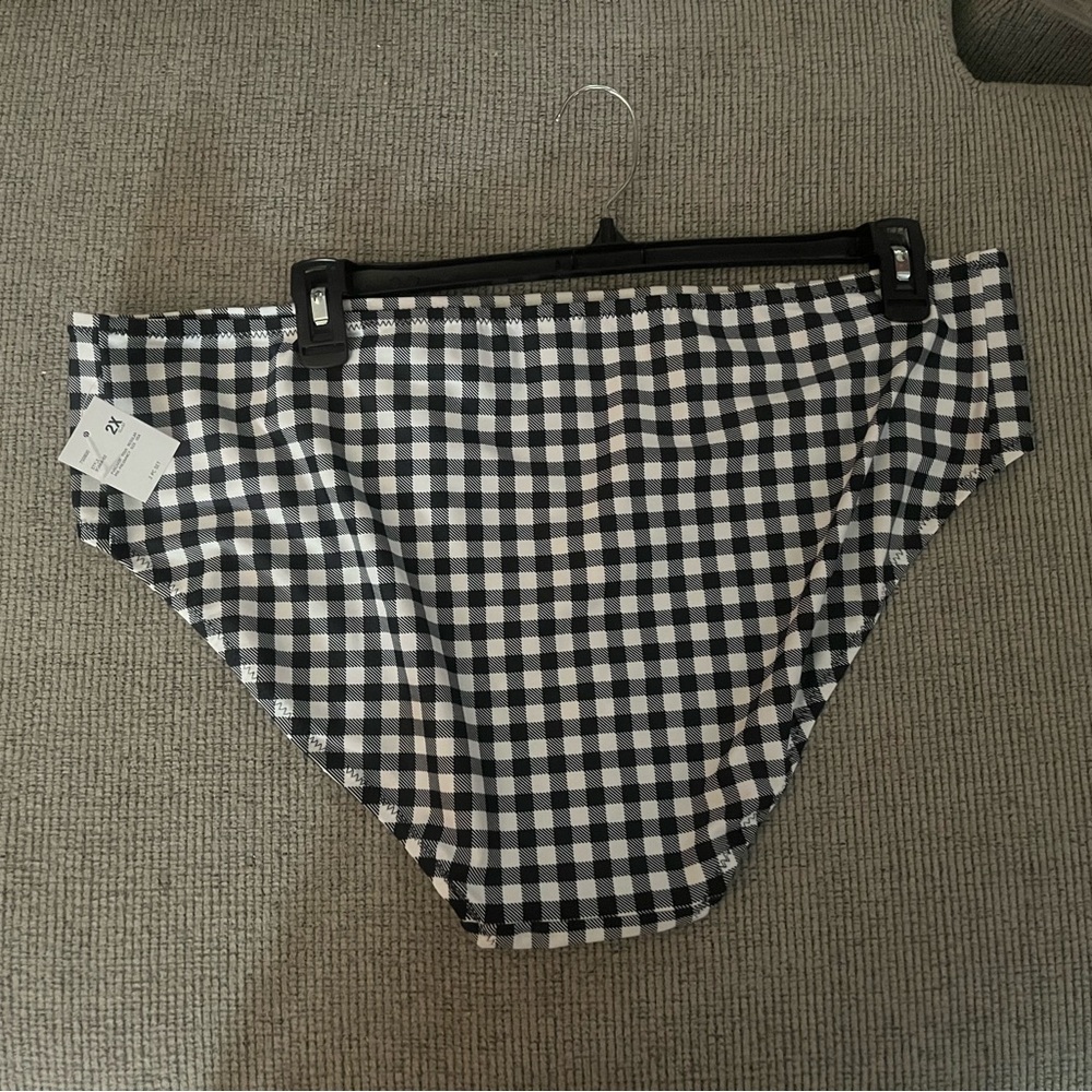 NWT Beach Bump Houndstooth 2XL Bikini Bottoms and Top. Make me an offer. 🤗 - Picture 4 of 15